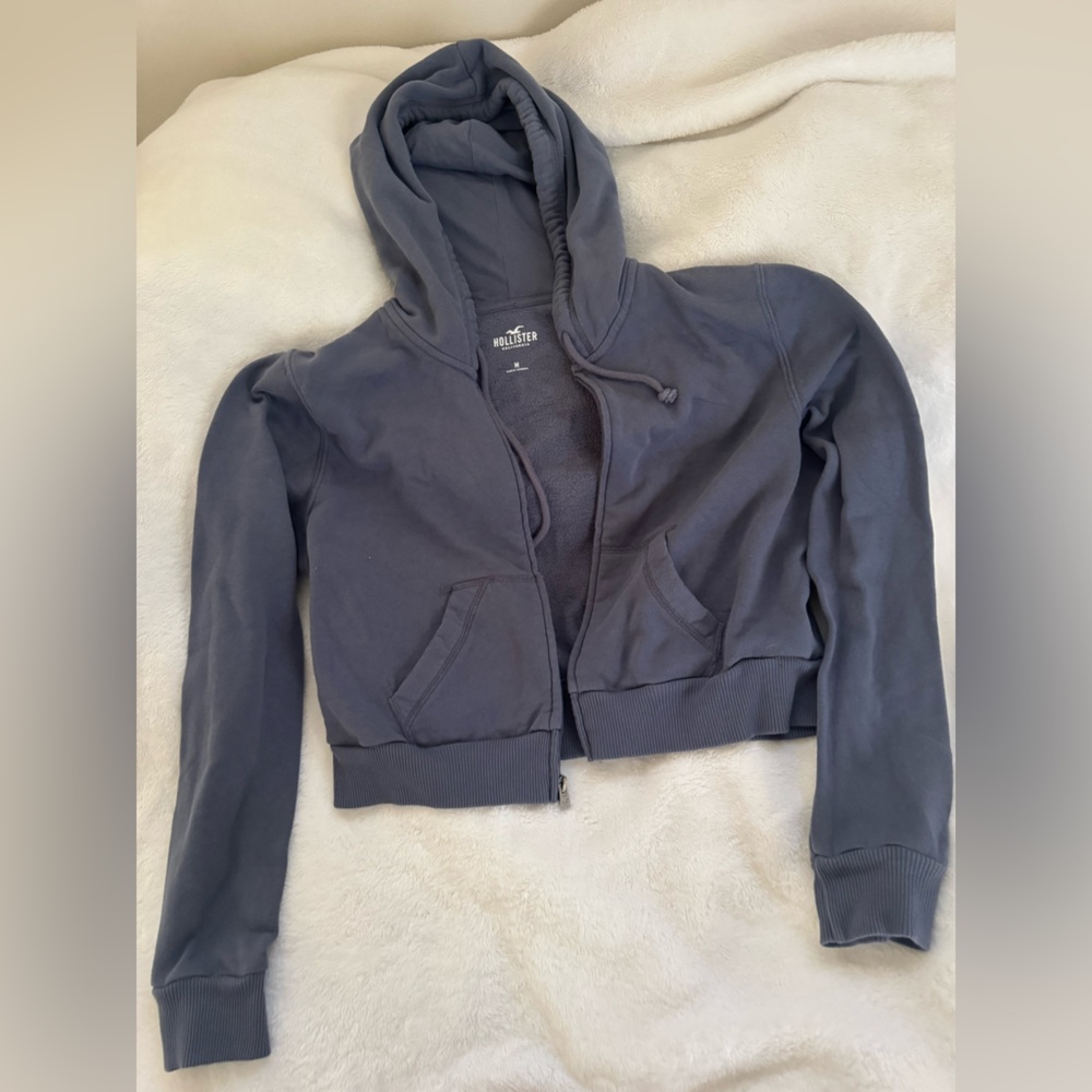 NEVER WORN Hollister Zip Up